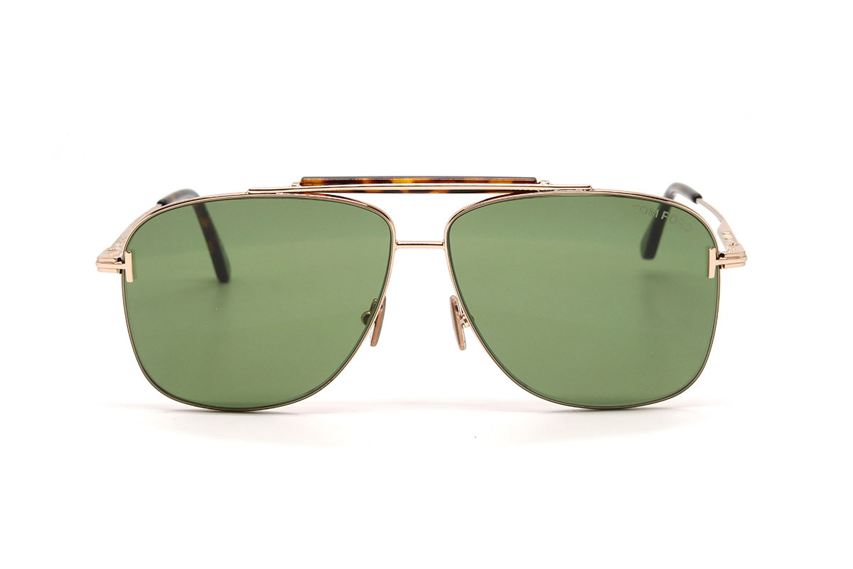 Солнцезащитные очки TOM FORD FT1017 28A 60 Фото №4 - linza.ua