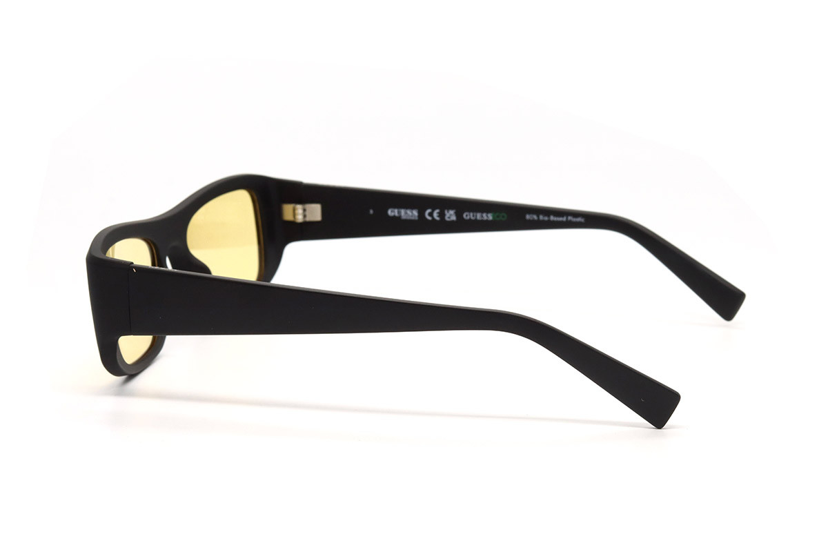 Солнцезащитные очки GUESS GU8278 02E 51 Фото №2 - linza.ua