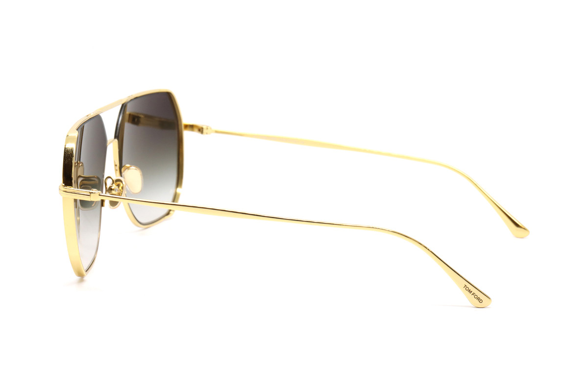 Солнцезащитные очки TOM FORD FT0852 30B 61 Фото №2 - linza.ua