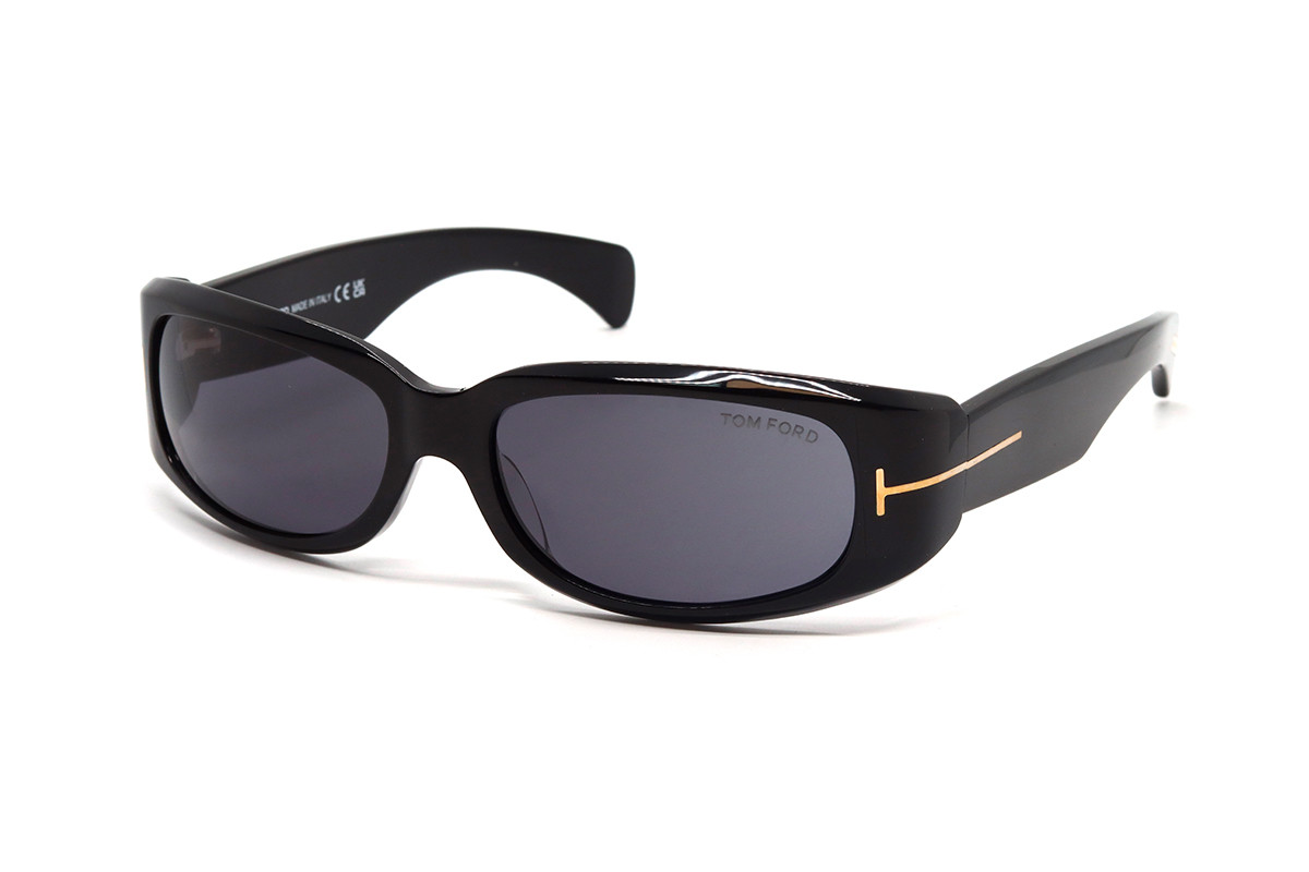 Солнцезащитные очки TOM FORD FT1064 01A 59 Фото №1 - linza.ua