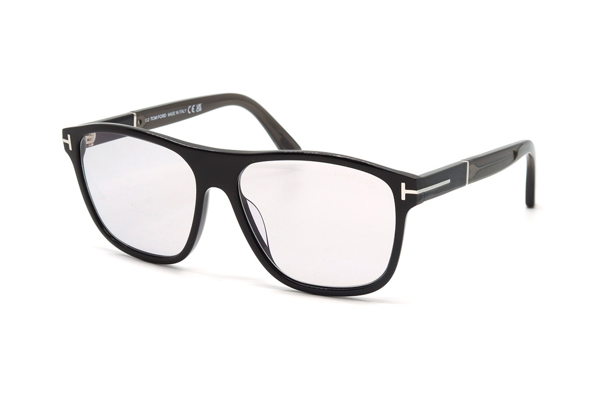 Солнцезащитные очки TOM FORD FT1081 01A 58 Фото №1 - linza.ua