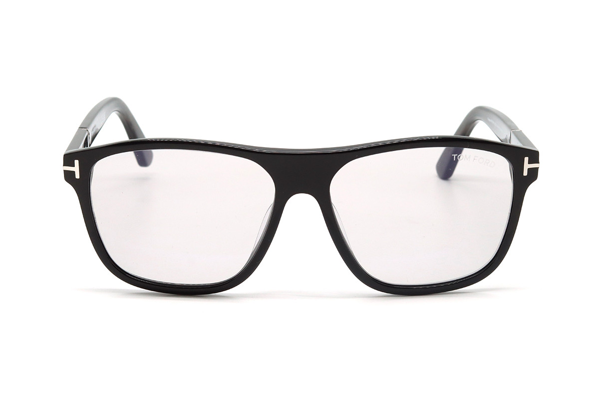 Солнцезащитные очки TOM FORD FT1081 01A 58 Фото №3 - linza.ua
