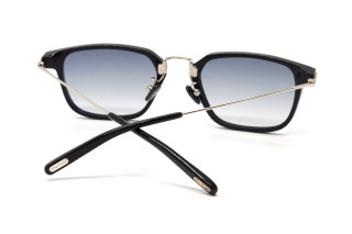 Солнцезащитные очки TOM FORD FT1042-D 01B 52 Фото №4 - linza.ua