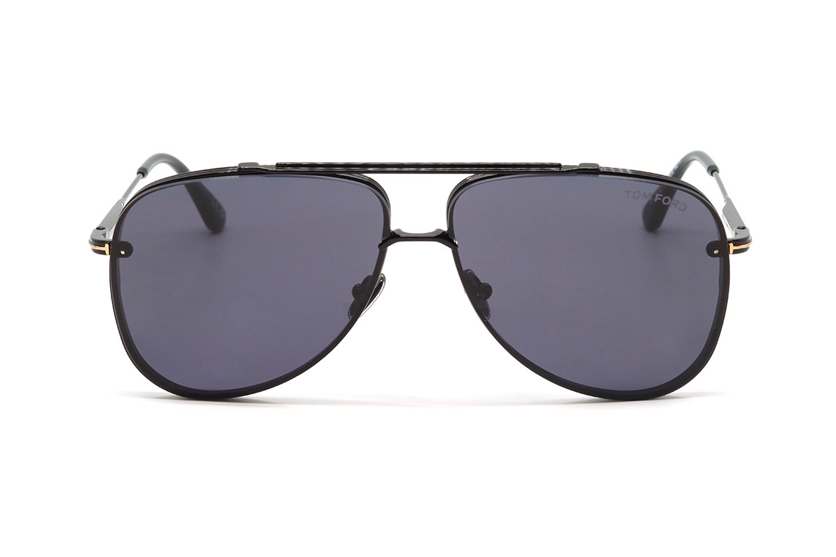 Солнцезащитные очки TOM FORD FT1071 01A 62 Фото №4 - linza.ua