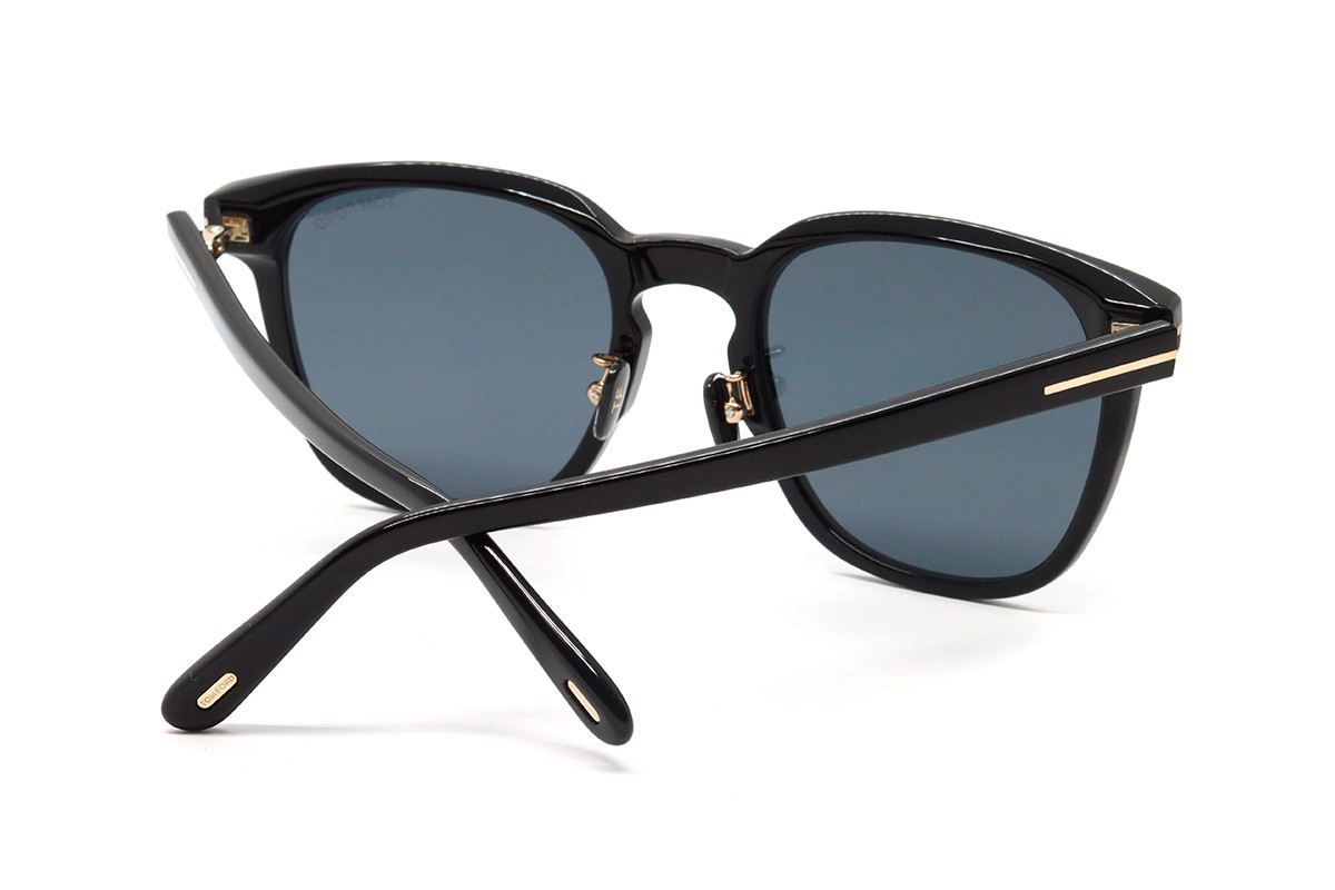 Солнцезащитные очки TOM FORD FT1051-K 01A 56 Фото №4 - linza.ua