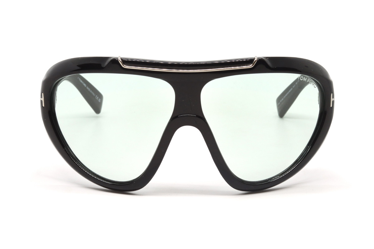 Солнцезащитные очки TOM FORD FT1094 01N 72 Фото №3 - linza.ua