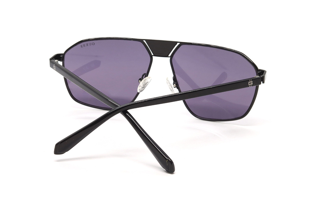 Солнцезащитные очки GUESS GU00086 01Y 59 Фото №3 - linza.ua