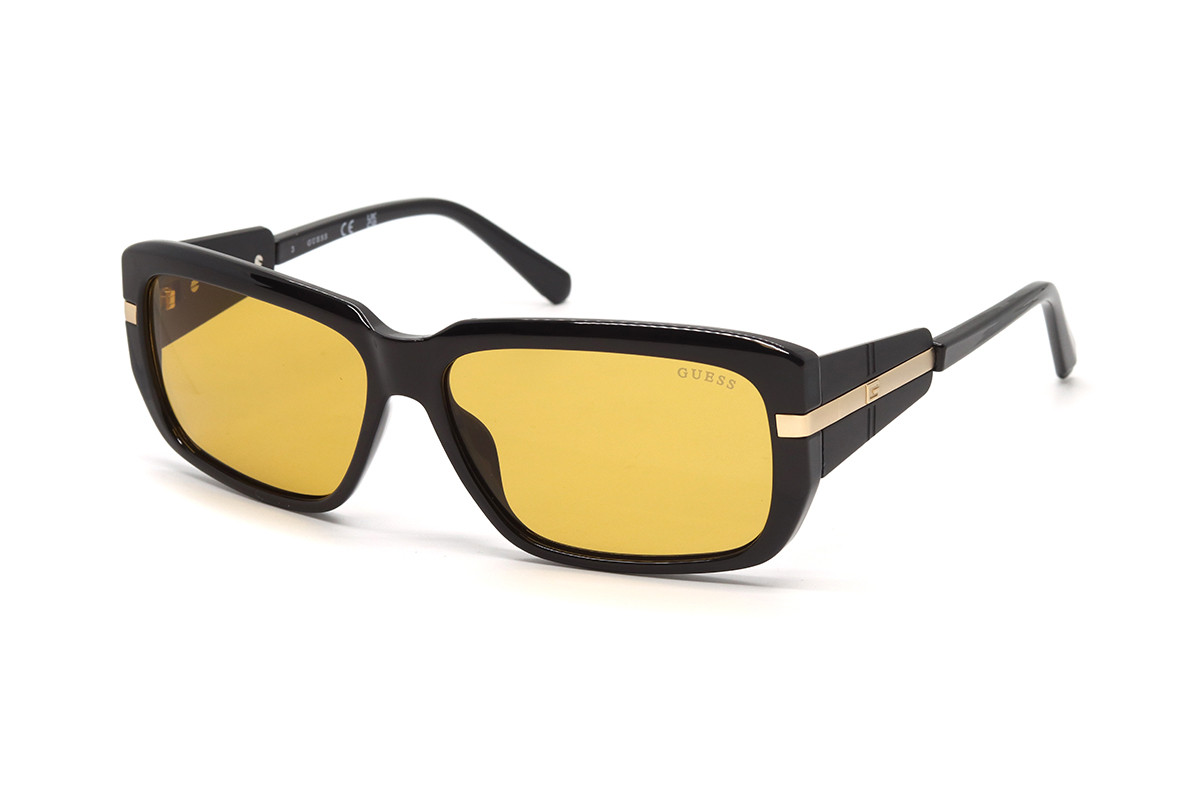 Сонцезахисні окуляри GUESS GU00090 01E 60 Фото №1 - linza.ua