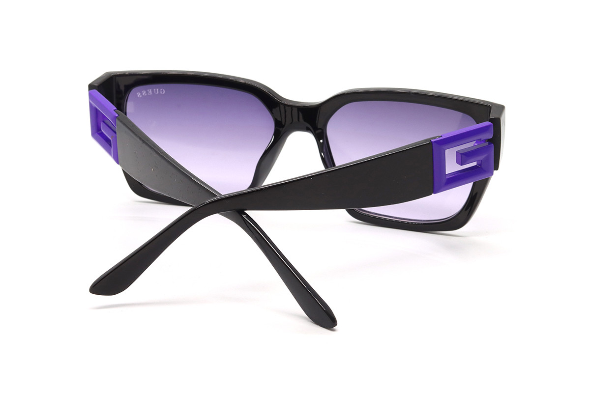 Солнцезащитные очки GUESS GU7916 83Z 55 Фото №2 - linza.ua