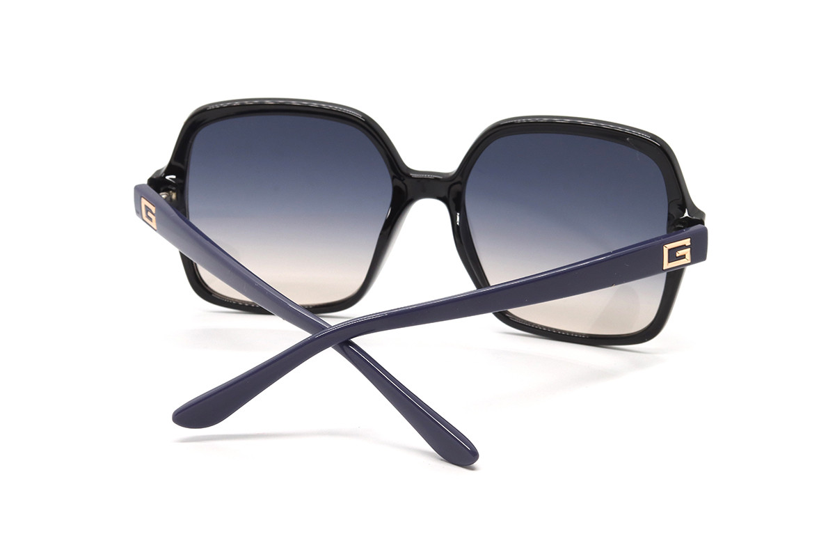 Сонцезахисні окуляри GUESS GU7921-H 01B 57 Фото №2 - linza.ua