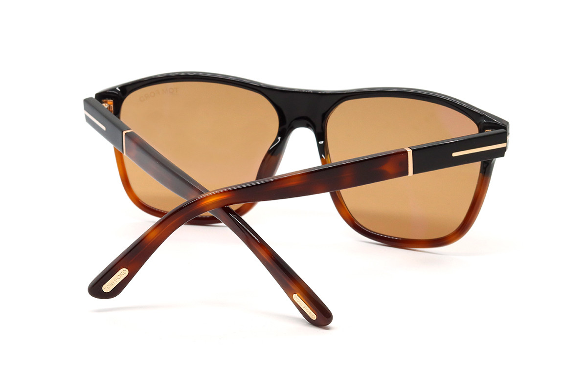 Сонцезахисні окуляри TOM FORD FT1081 05E 58 Фото №4 - linza.ua