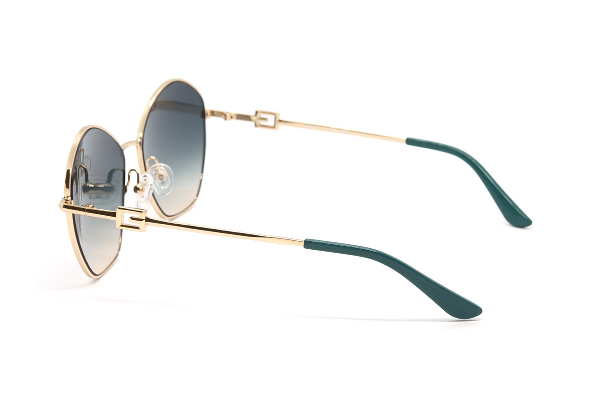 Солнцезащитные очки GUESS GU7907 98W 59 Фото №4 - linza.ua