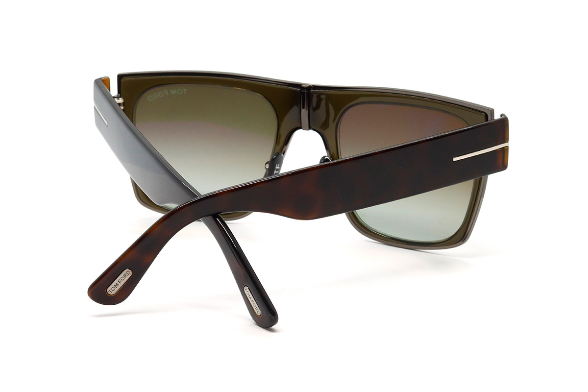 Солнцезащитные очки TOM FORD FT1073 51G 54 Фото №4 - linza.ua