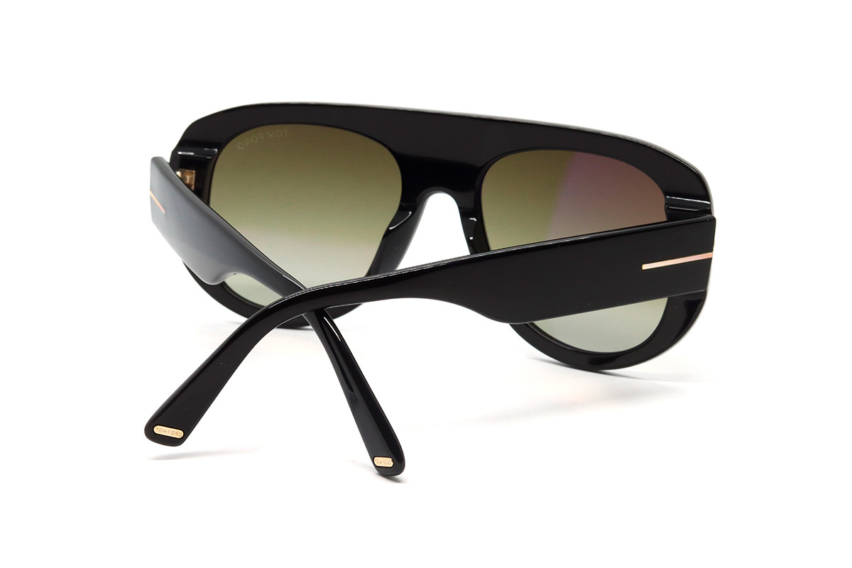 Солнцезащитные очки TOM FORD FT1078 01G 55 Фото №3 - linza.ua