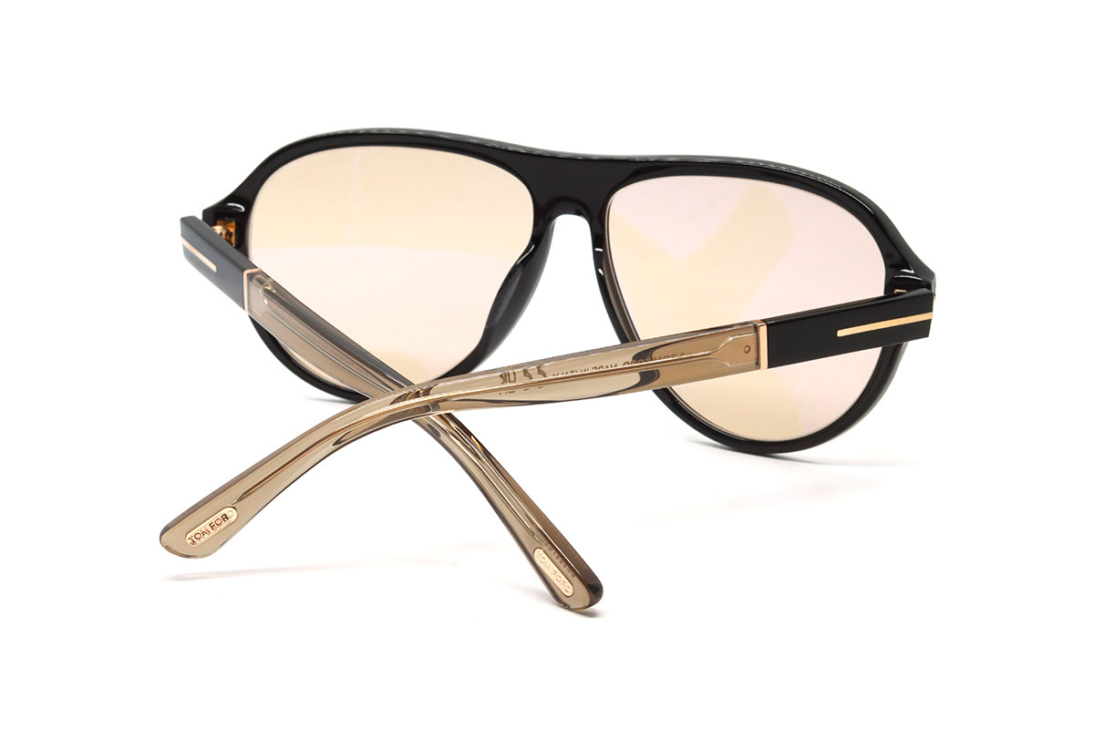 Солнцезащитные очки TOM FORD FT1080 01E 59 Фото №3 - linza.ua