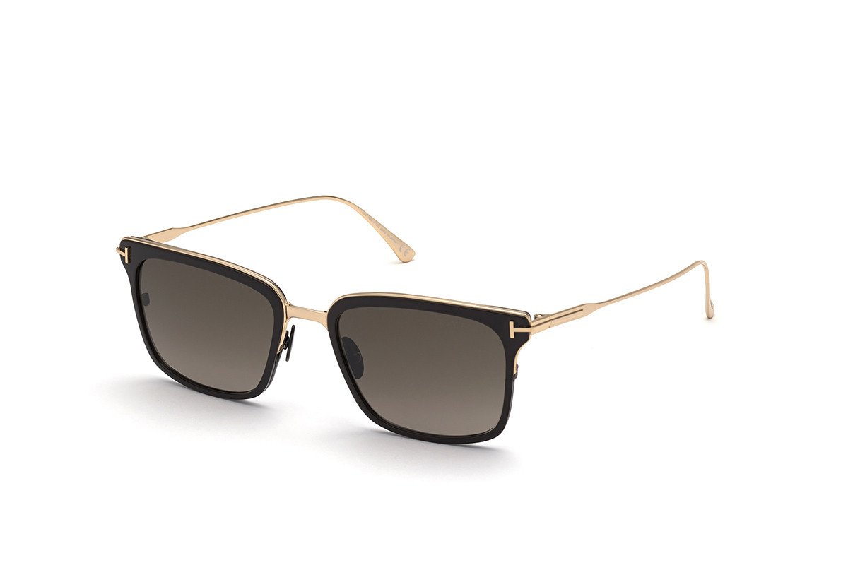 Солнцезащитные очки TOM FORD FT0831 01K 54 Фото №2 - linza.ua