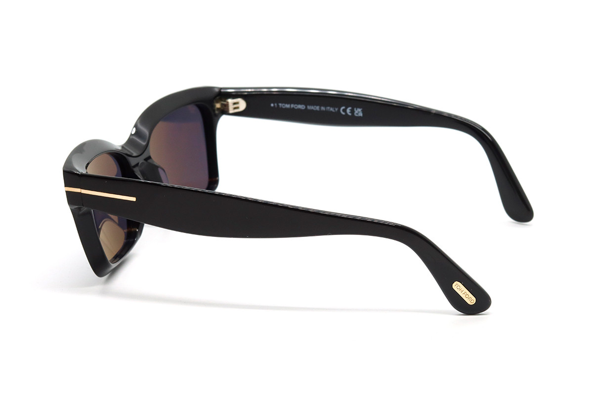 Солнцезащитные очки TOM FORD FT1085 01A 54 Фото №2 - linza.ua