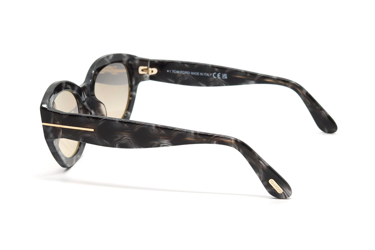 Солнцезащитные очки TOM FORD FT1086 55C 55 Фото №2 - linza.ua