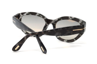 Солнцезащитные очки TOM FORD FT1086 55C 55 Фото №4 - linza.ua