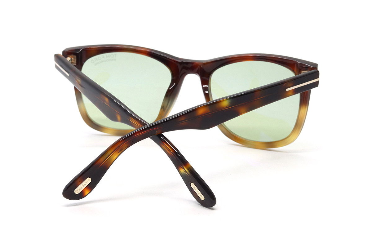 Солнцезащитные очки TOM FORD FT1099 56N 52 Фото №4 - linza.ua