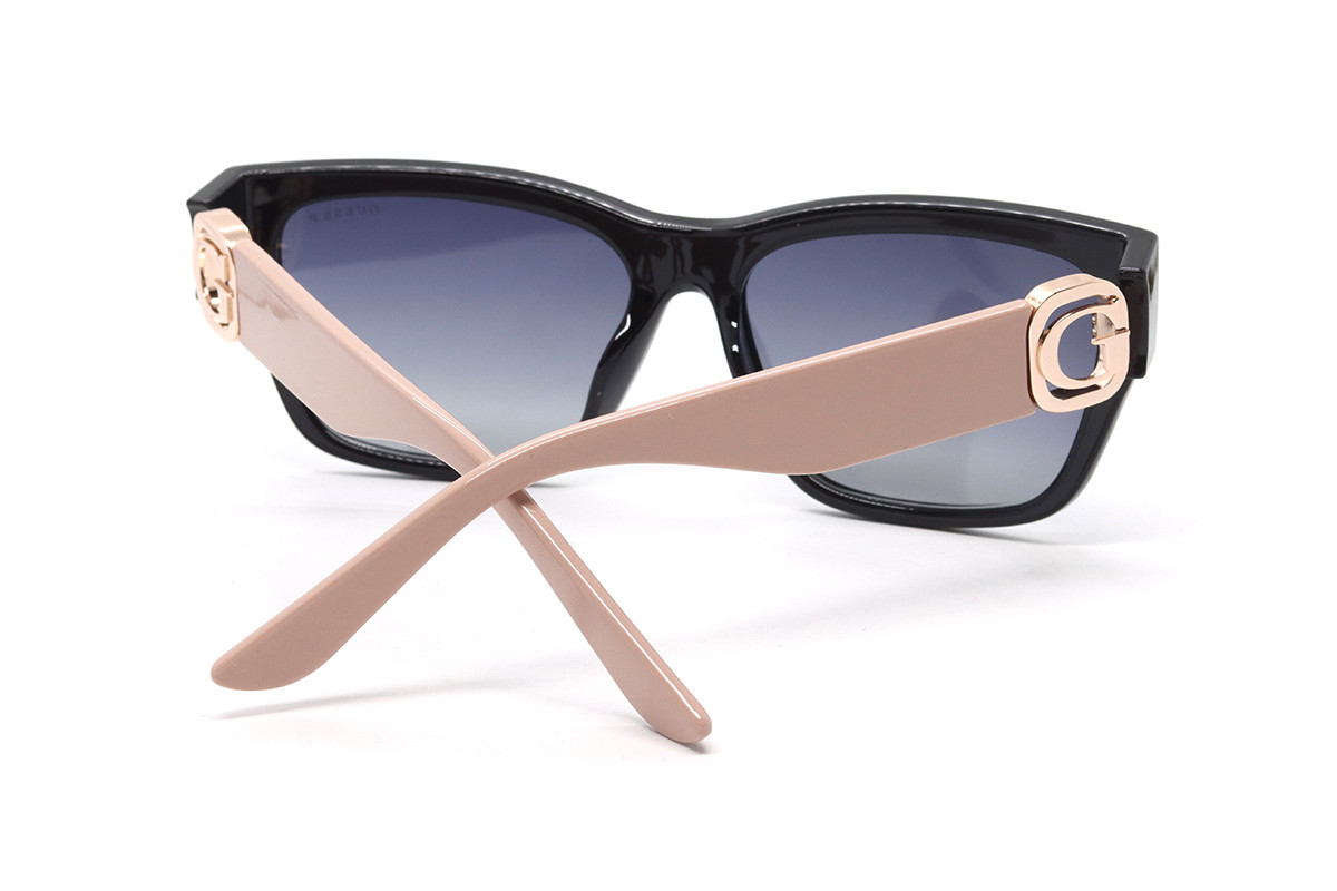 Сонцезахисні окуляри GUESS GU00105 05D 56 Фото №2 - linza.ua
