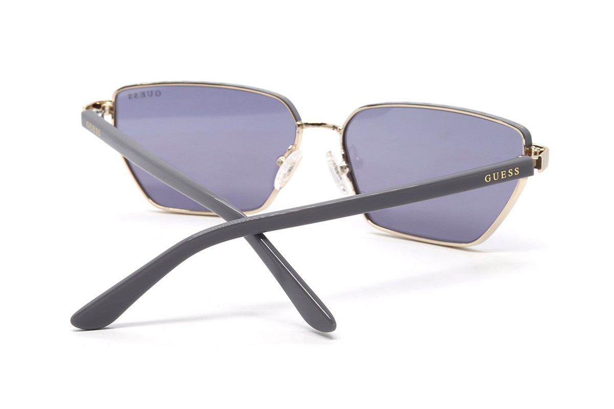Солнцезащитные очки GUESS GU00106 32A 59 Фото №4 - linza.ua