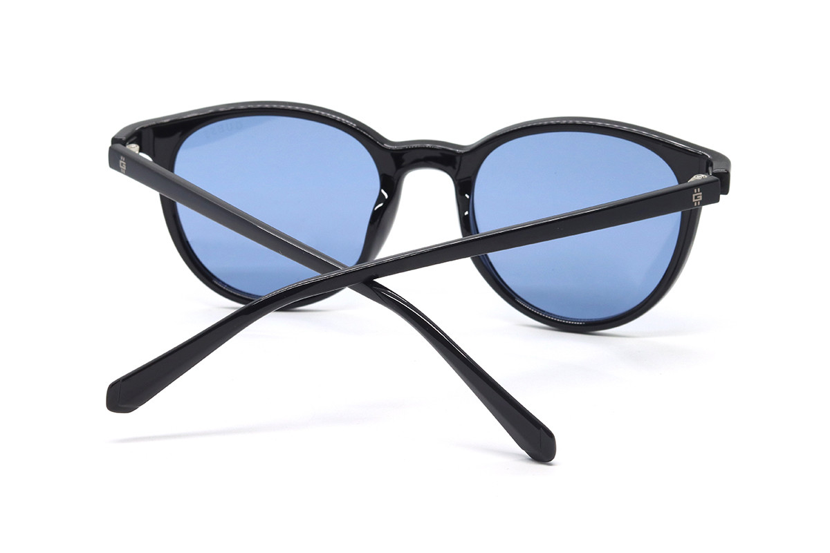 Солнцезащитные очки GUESS GU00118 01V 51 Фото №4 - linza.ua