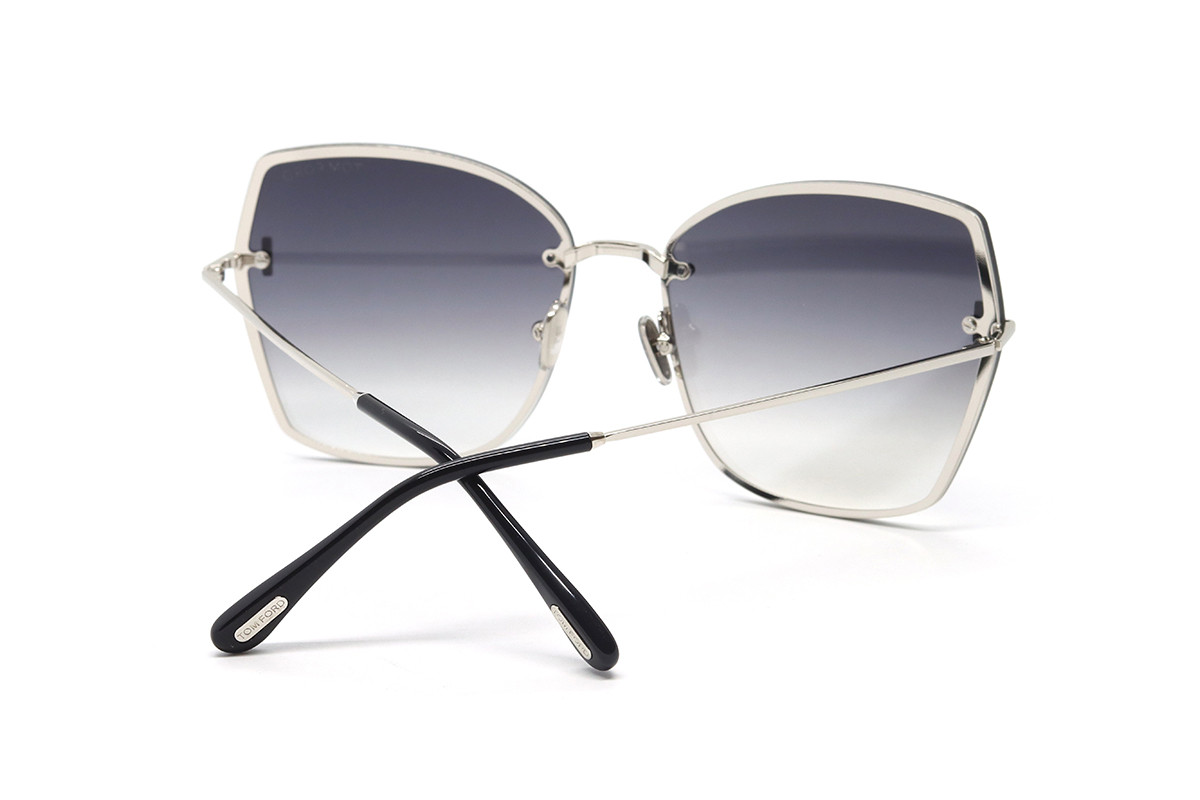 Солнцезащитные очки TOM FORD FT1107 16C 62 Фото №4 - linza.ua