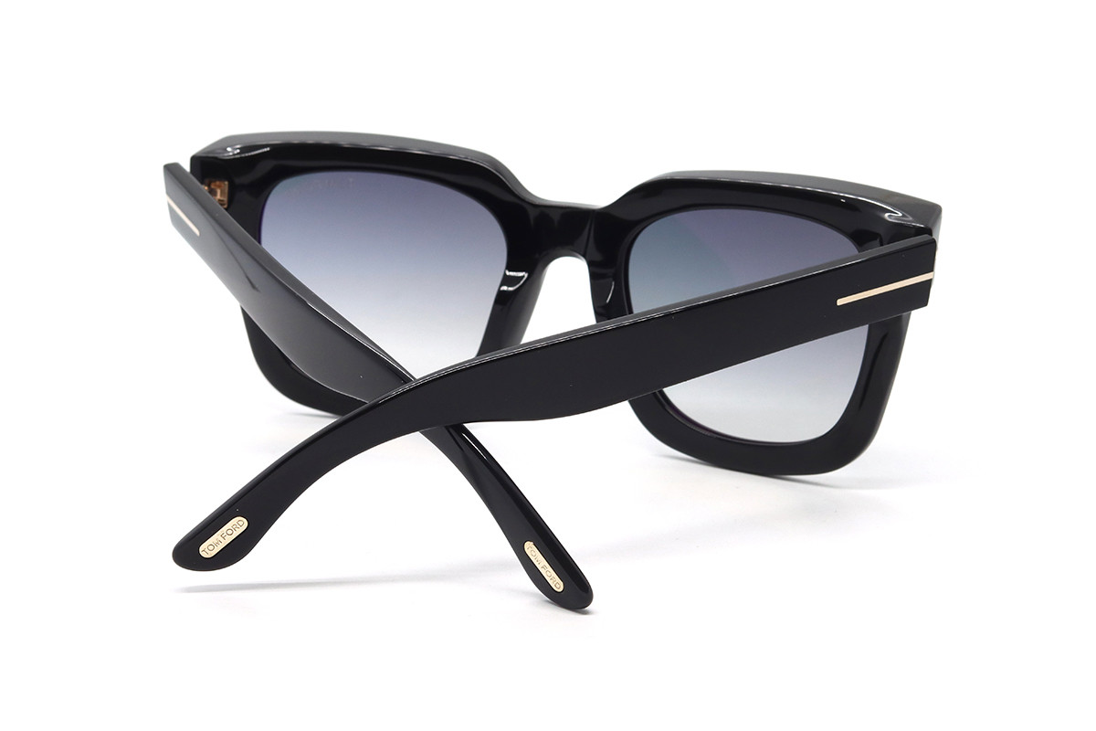 Сонцезахисні окуляри TOM FORD FT1115 01B 52 Фото №2 - linza.ua