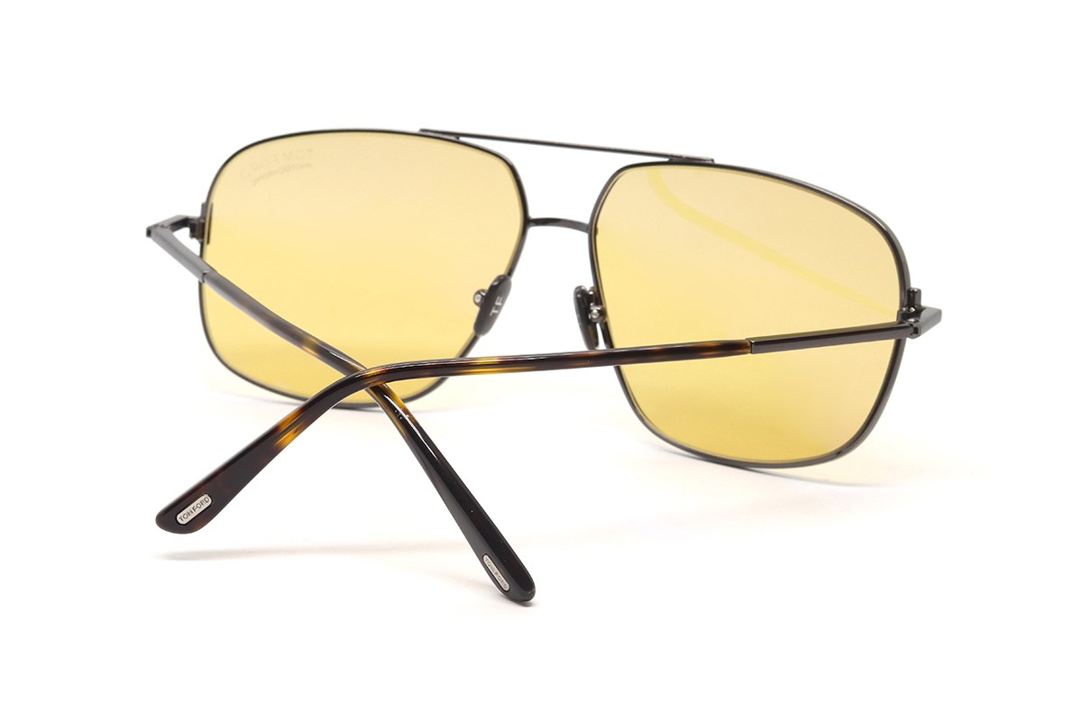 Солнцезащитные очки TOM FORD FT1096 08E 62 Фото №4 - linza.ua