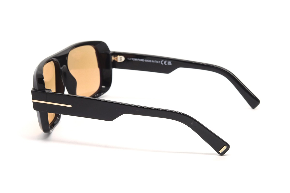 Солнцезащитные очки TOM FORD FT1101 01E 58 Фото №3 - linza.ua