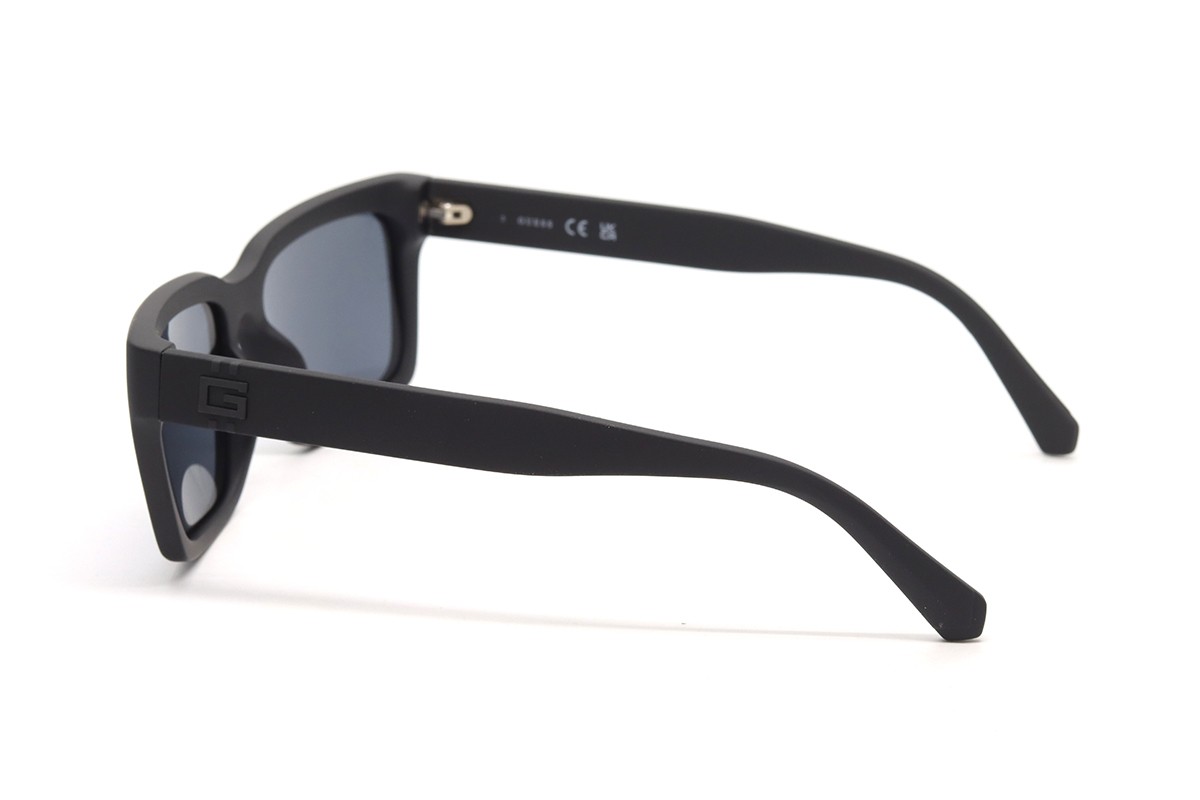 Сонцезахисні окуляри GUESS GU00121 02D 56 Фото №2 - linza.ua