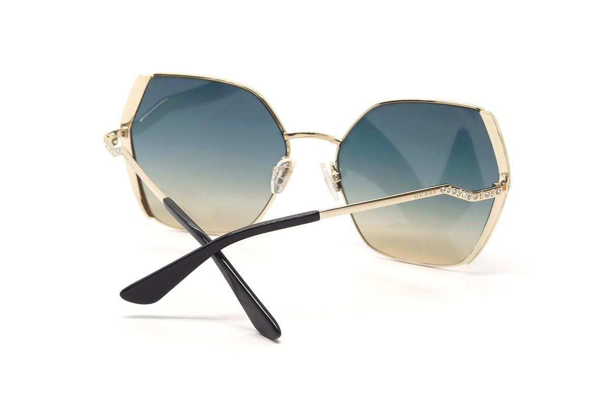 Солнцезащитные очки GUESS GU7843-S 33W 61 Фото №2 - linza.ua