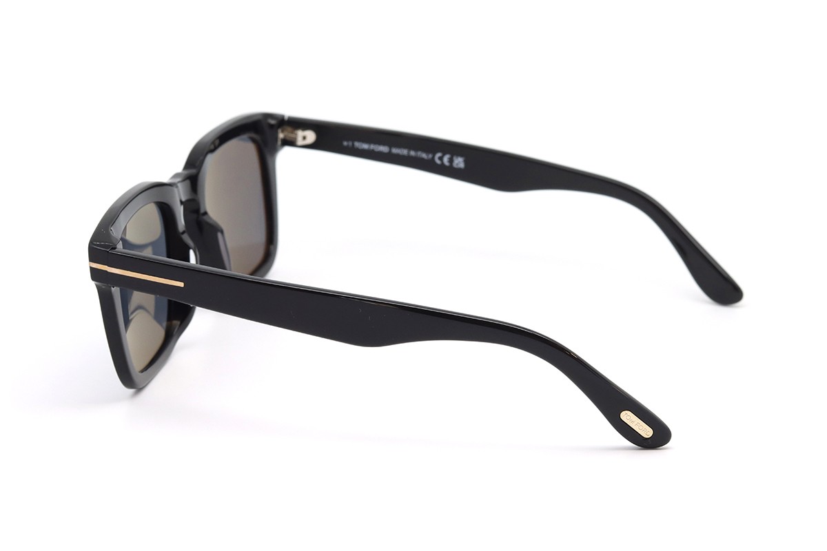 Солнцезащитные очки TOM FORD FT0751 01D 50 Фото №5 - linza.ua