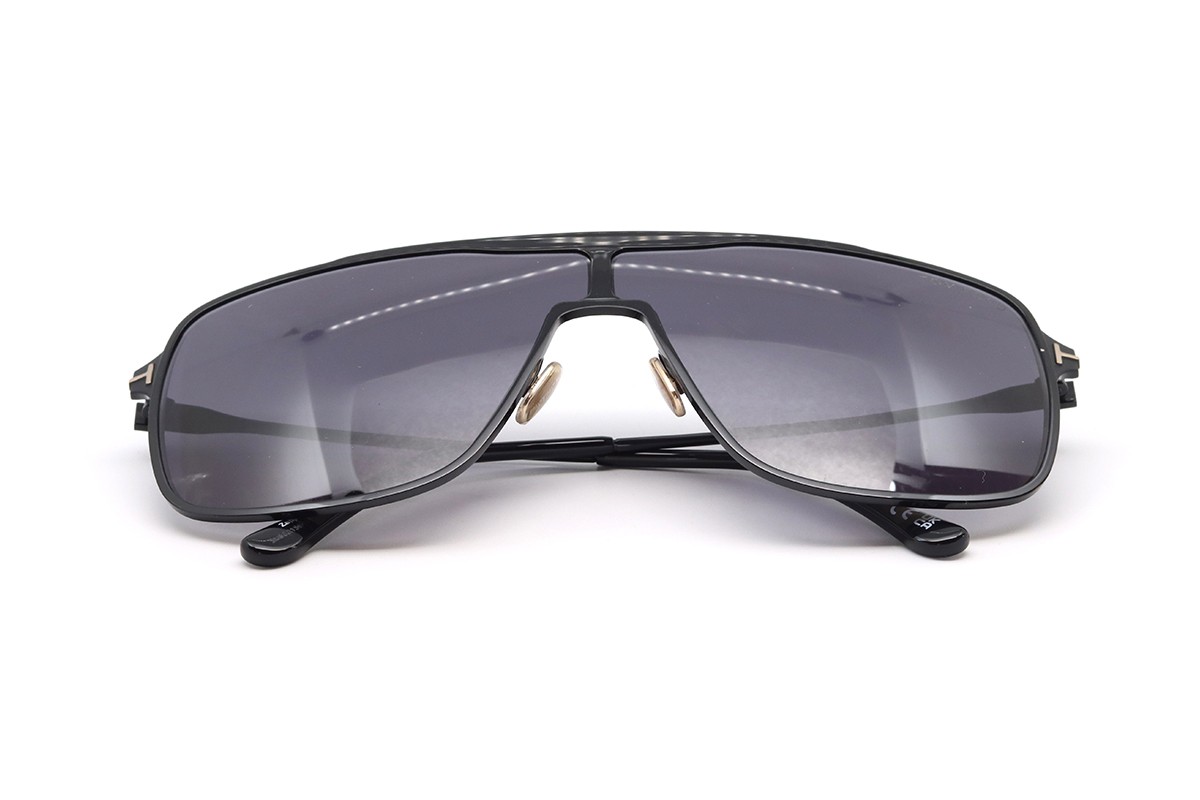 Солнцезащитные очки TOM FORD FT1173 01A 69 Фото №2 - linza.ua