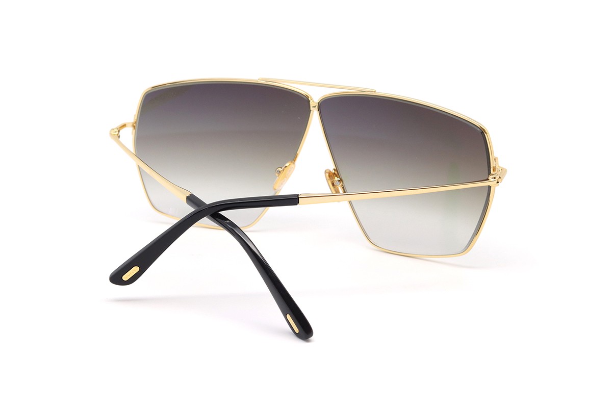Солнцезащитные очки TOM FORD FT1185 30B 67 Фото №3 - linza.ua