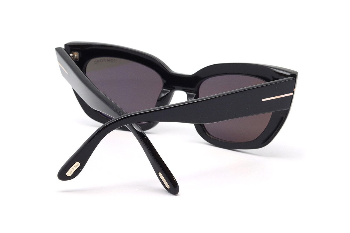Солнцезащитные очки TOM FORD FT1190 01A 53 Фото №2 - linza.ua