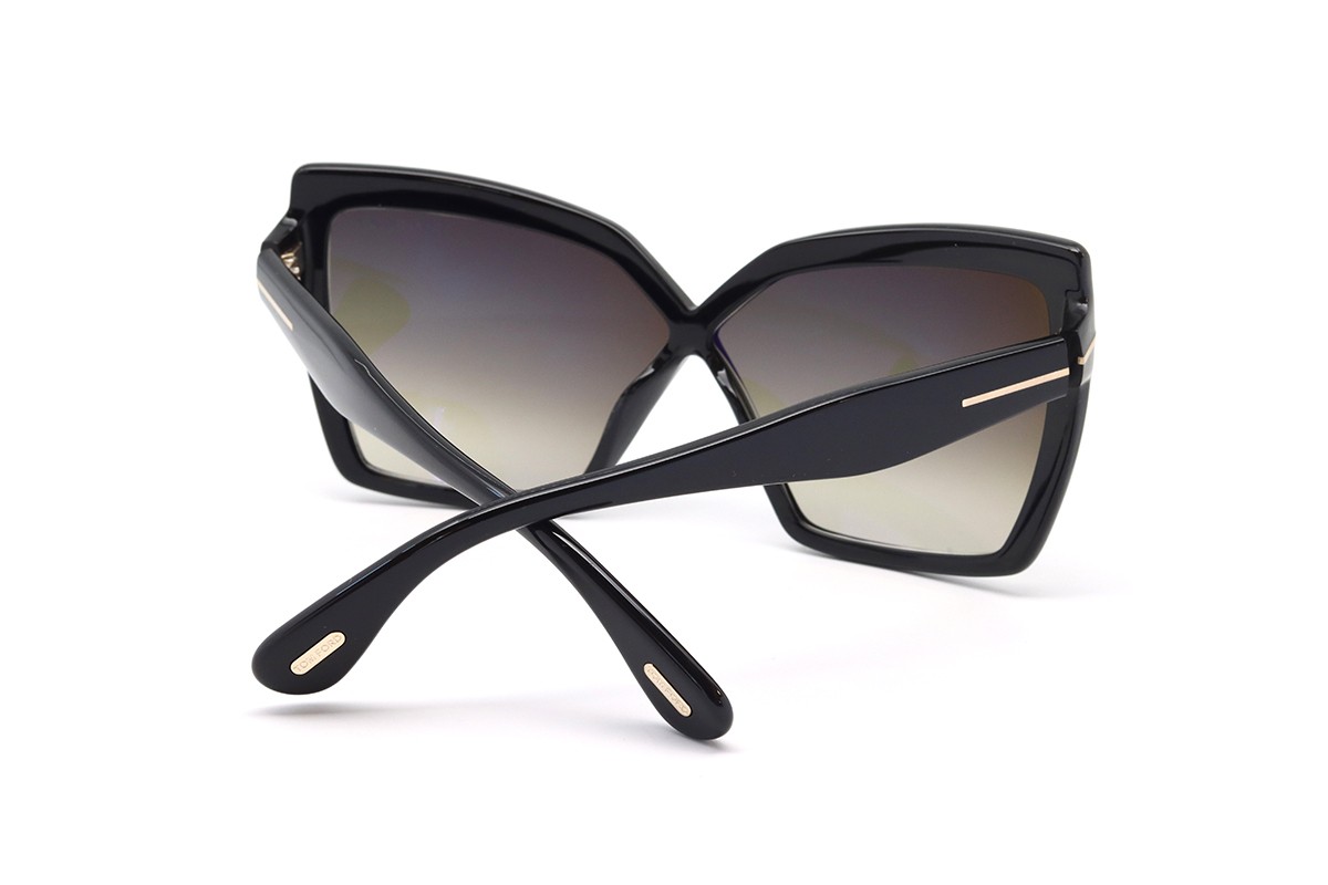 Солнцезащитные очки TOM FORD FT1195 01B 63 Фото №2 - linza.ua