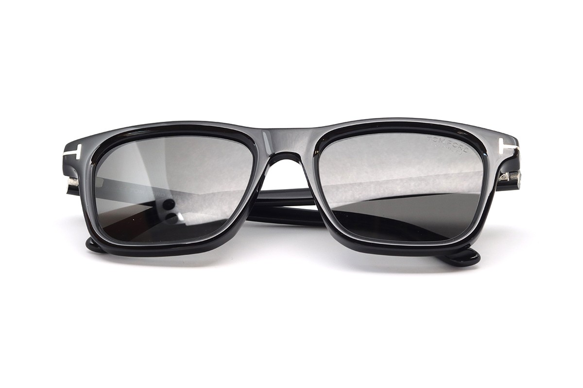 Солнцезащитные очки TOM FORD FT1179 01D 54 Фото №4 - linza.ua