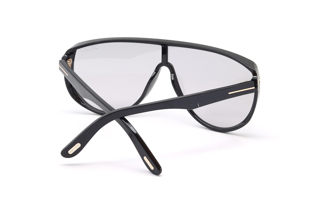 Солнцезащитные очки TOM FORD FT1182 01A 00 Фото №3 - linza.ua