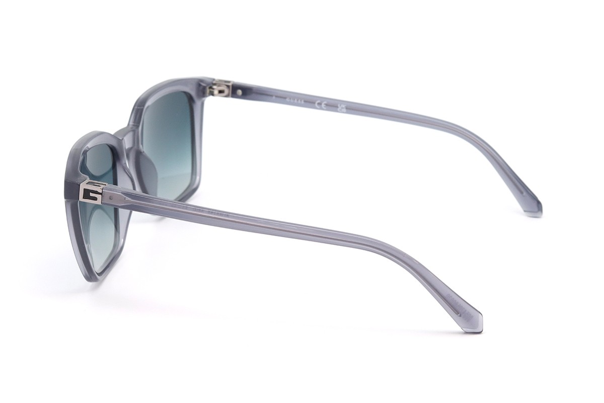 Солнцезащитные очки GUESS GU00170 20W 53 Фото №5 - linza.ua