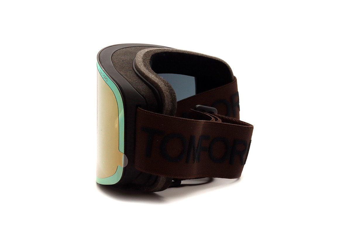 Солнцезащитные очки TOM FORD FT1124 05C 00 Фото №5 - linza.ua