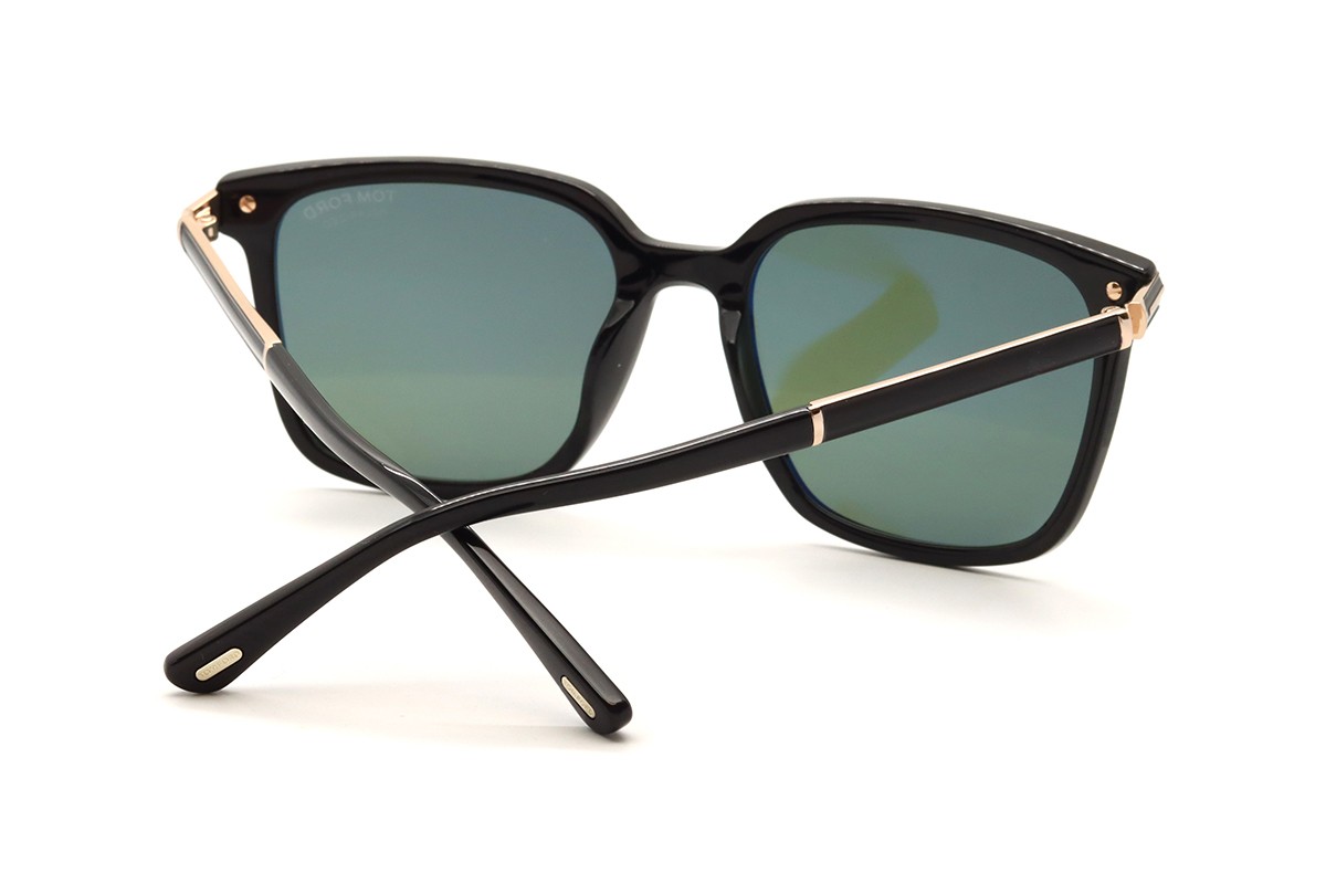Сонцезахисні окуляри TOM FORD FT1183 01R 56 Фото №2 - linza.ua