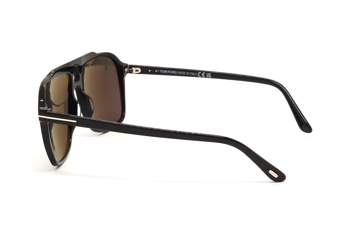 Солнцезащитные очки TOM FORD FT1209 01A 56 Фото №4 - linza.ua