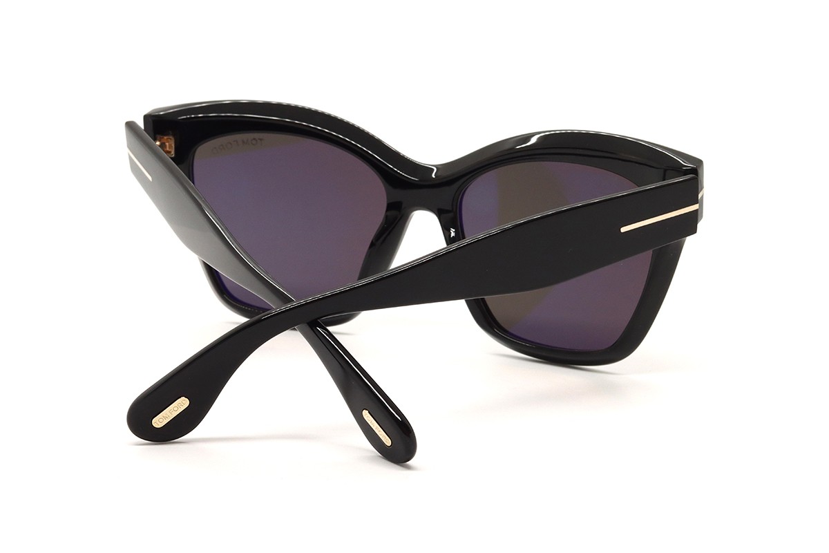 Солнцезащитные очки TOM FORD FT1217 01A 55 Фото №4 - linza.ua