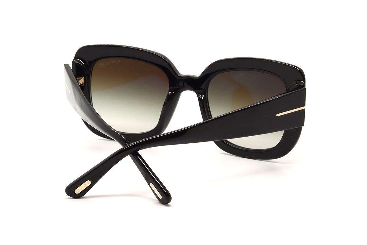 Солнцезащитные очки TOM FORD FT1220 01B 52 Фото №4 - linza.ua