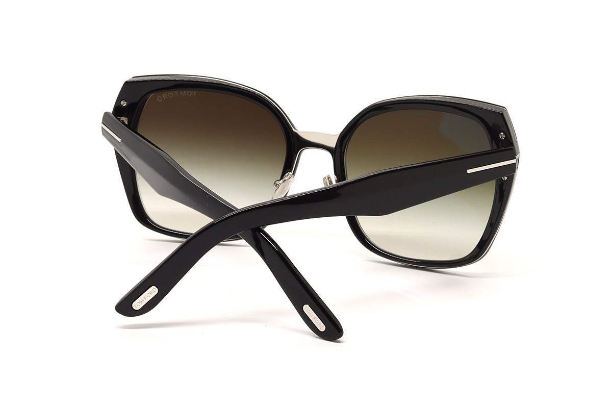 Солнцезащитные очки TOM FORD FT1223 01B 58 Фото №3 - linza.ua