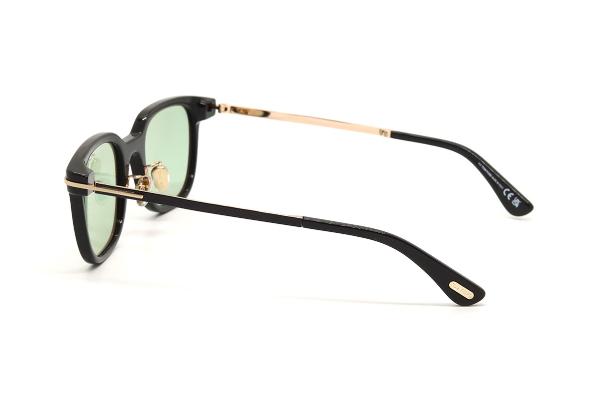 Солнцезащитные очки TOM FORD FT1233-D 01N 52 Фото №3 - linza.ua