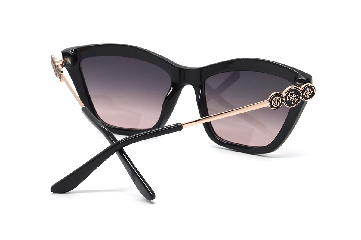 Солнцезащитные очки GUESS GU00199 05B 56 Фото №4 - linza.ua