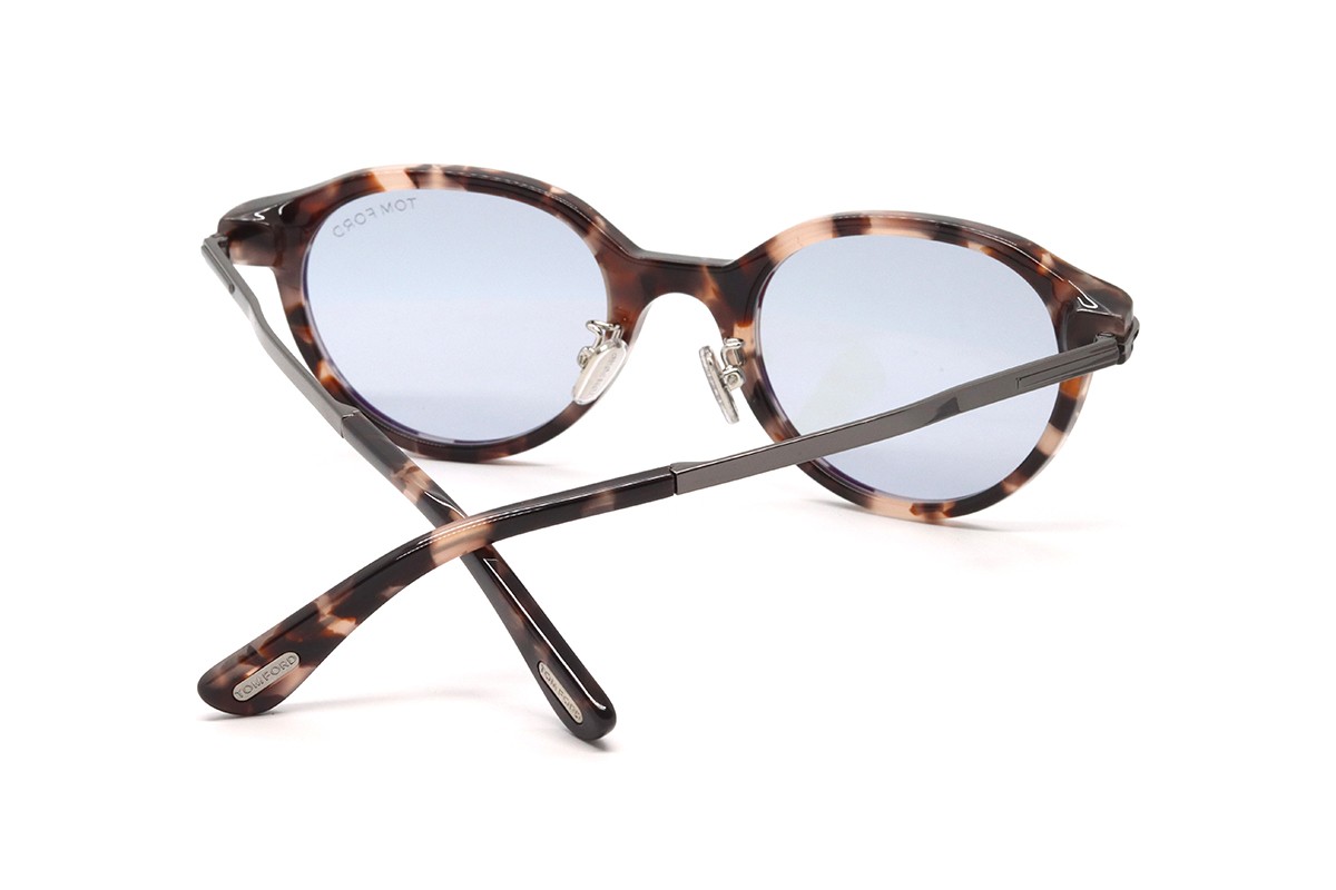 Солнцезащитные очки TOM FORD FT1234-D 55A 51 Фото №4 - linza.ua